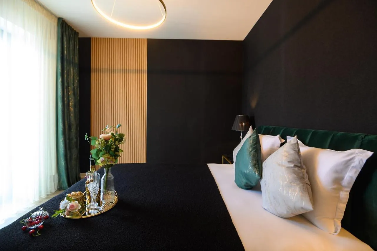 North Twin Apartment Bucharest