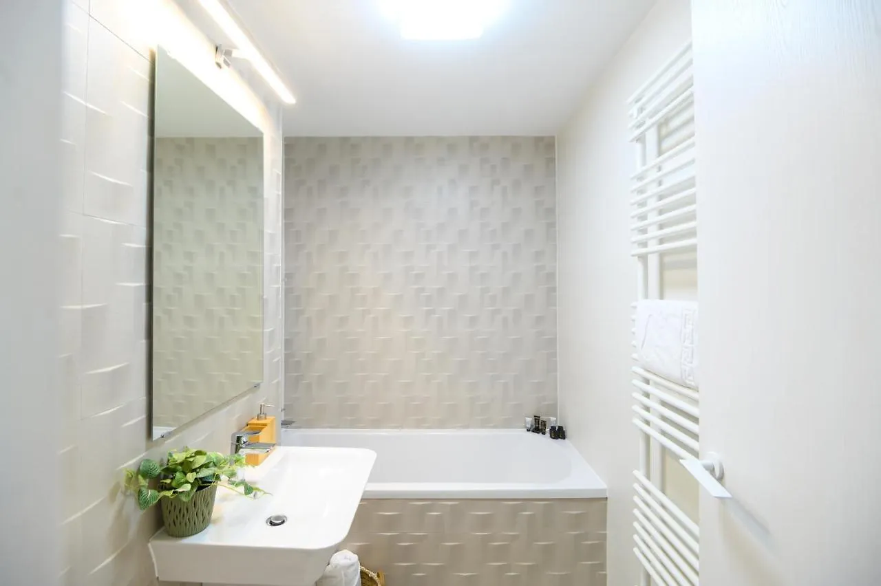 Ferienwohnung North Twin Bukarest